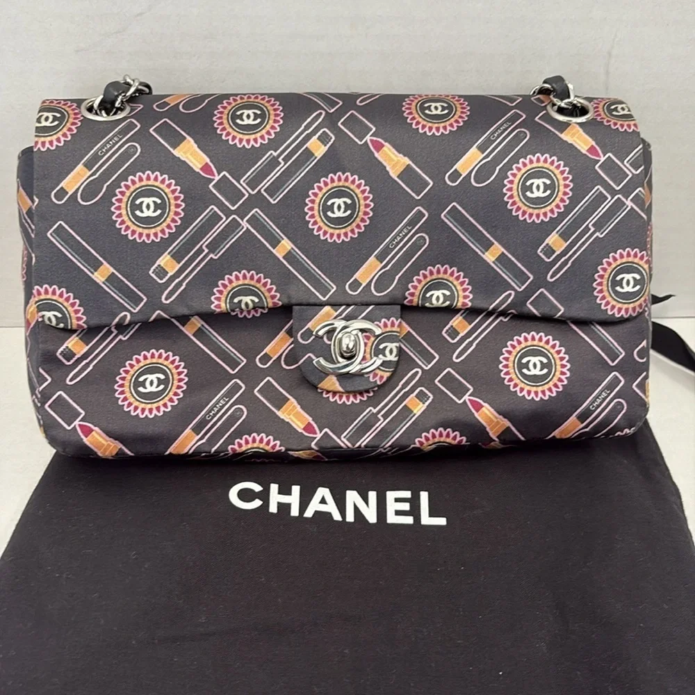 Chanel Lipstick Classic Flap bag